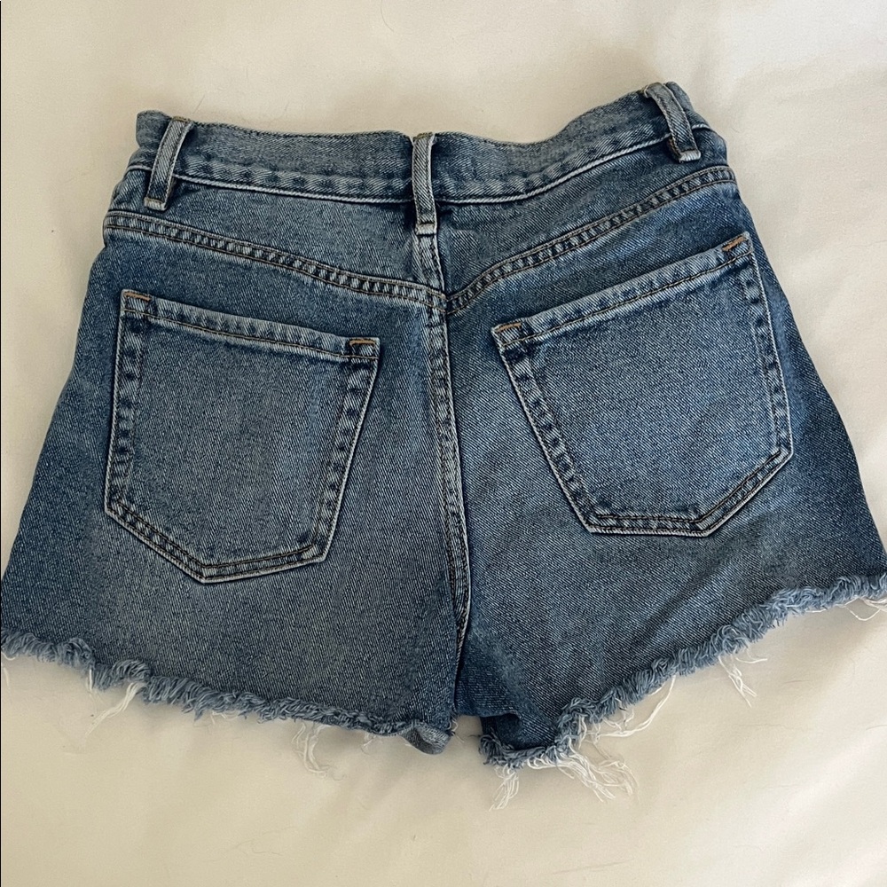 ✨Ultra High Rise Vintage Short ✨ - Picture 2 of 5